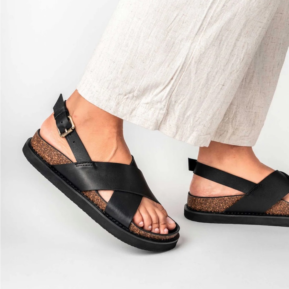 Liberte Capri Sandal – 37 (US Women’s 6.5)Wide Fit